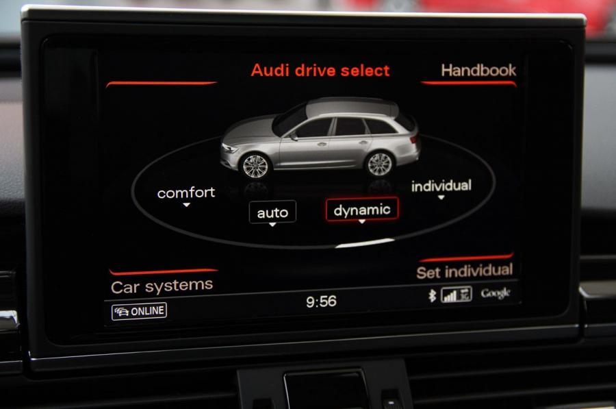 Панель приборов Audi RS6 Avant (4G, C7) 2013 года  (WW) (фото 46 из 90)